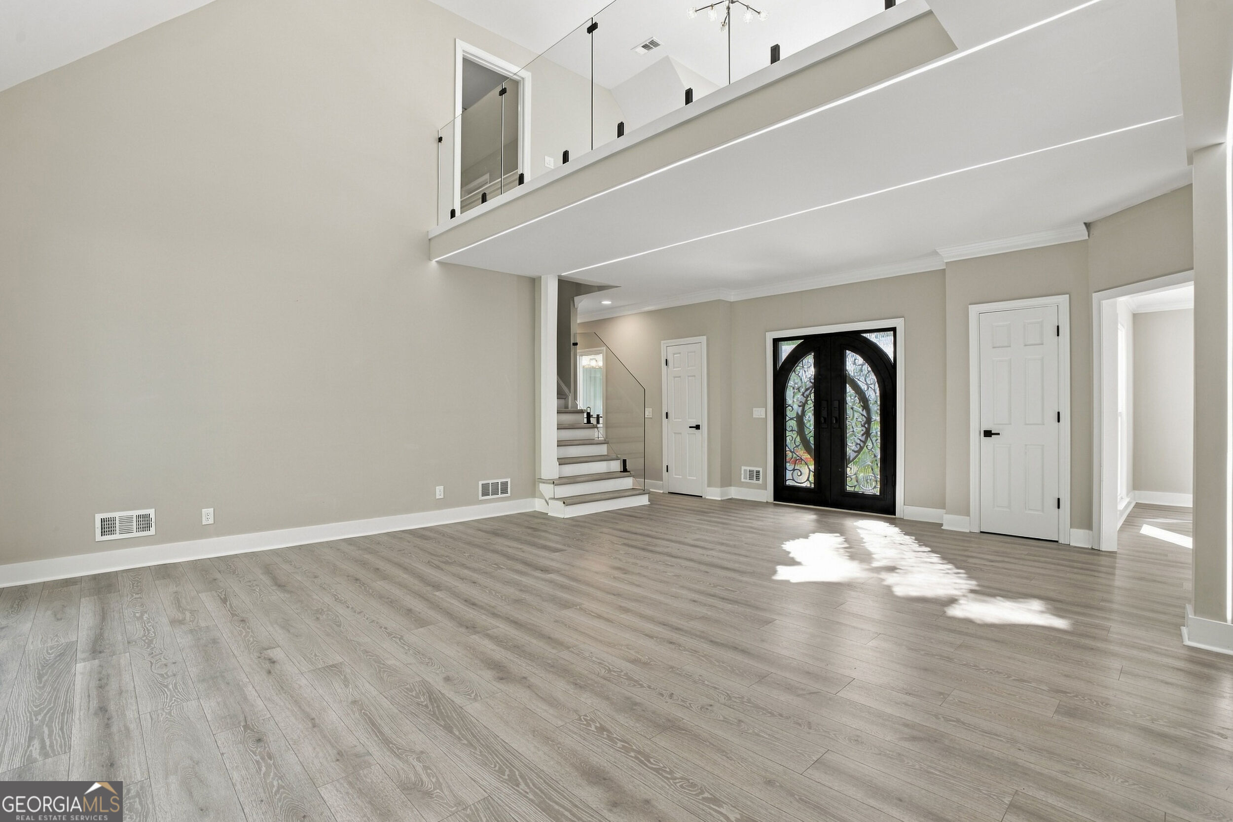 4508 Bankside Court Ne Property Photo 16