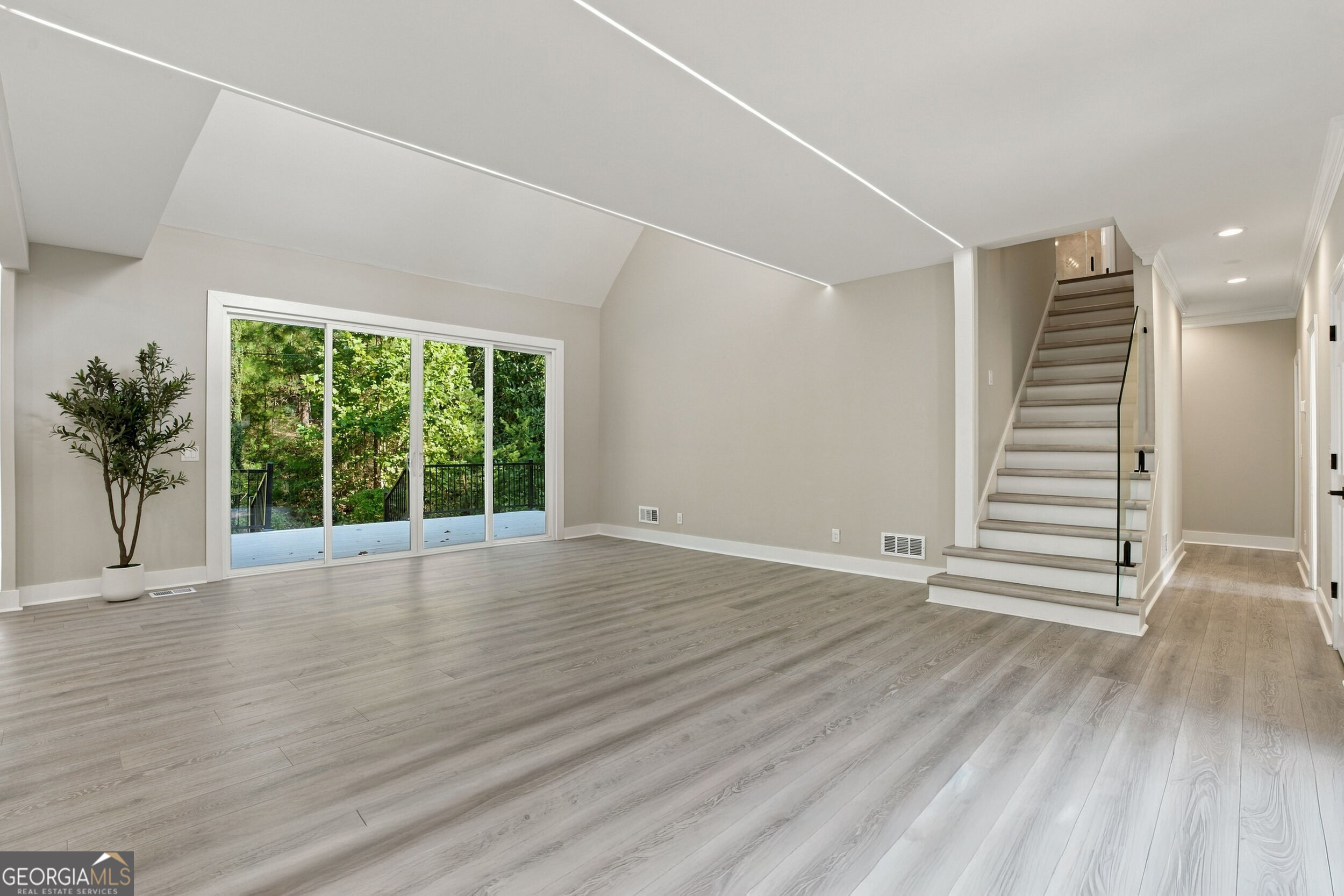 4508 Bankside Court Ne Property Photo 17