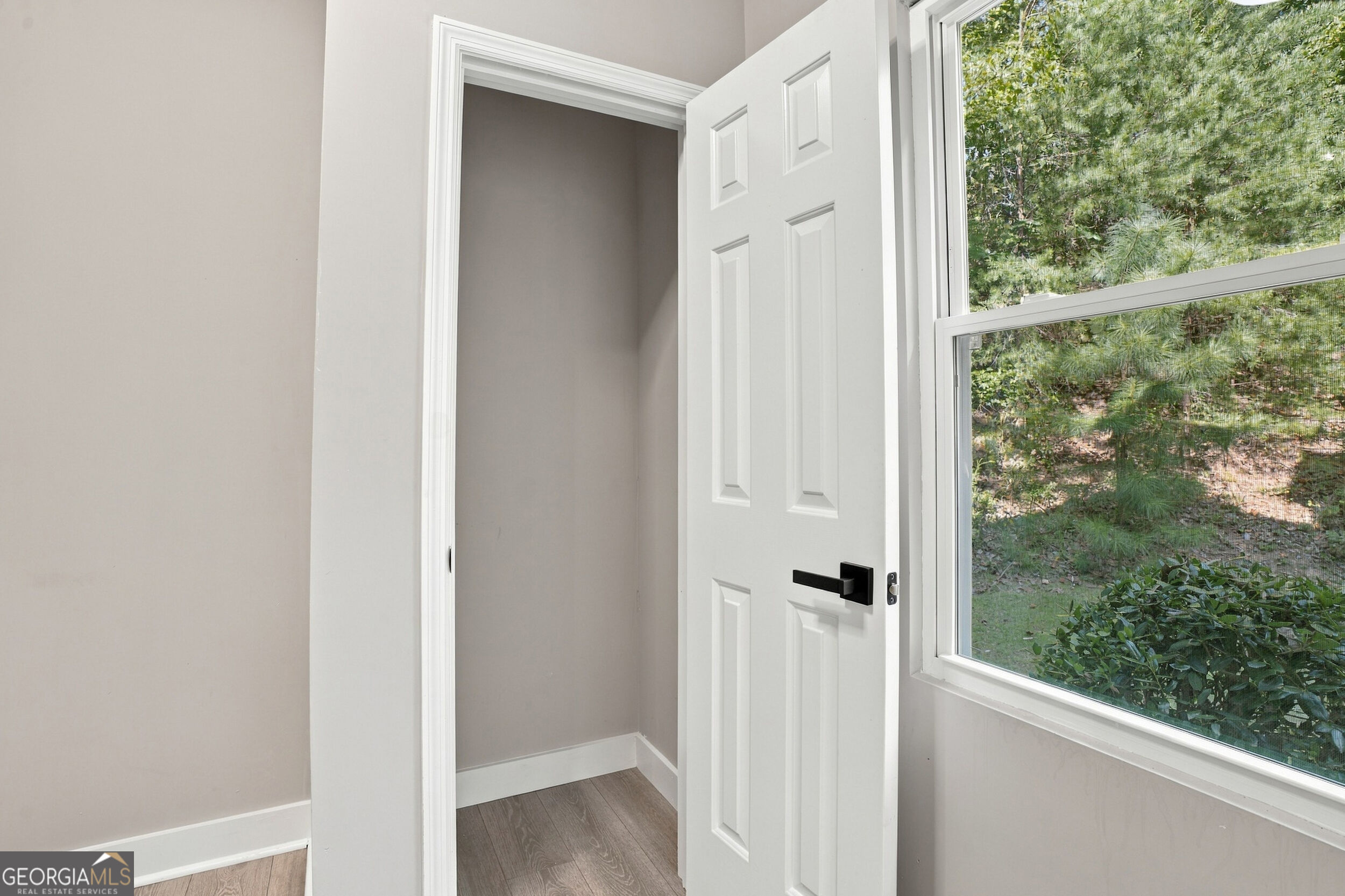 4508 Bankside Court Ne Property Photo 31