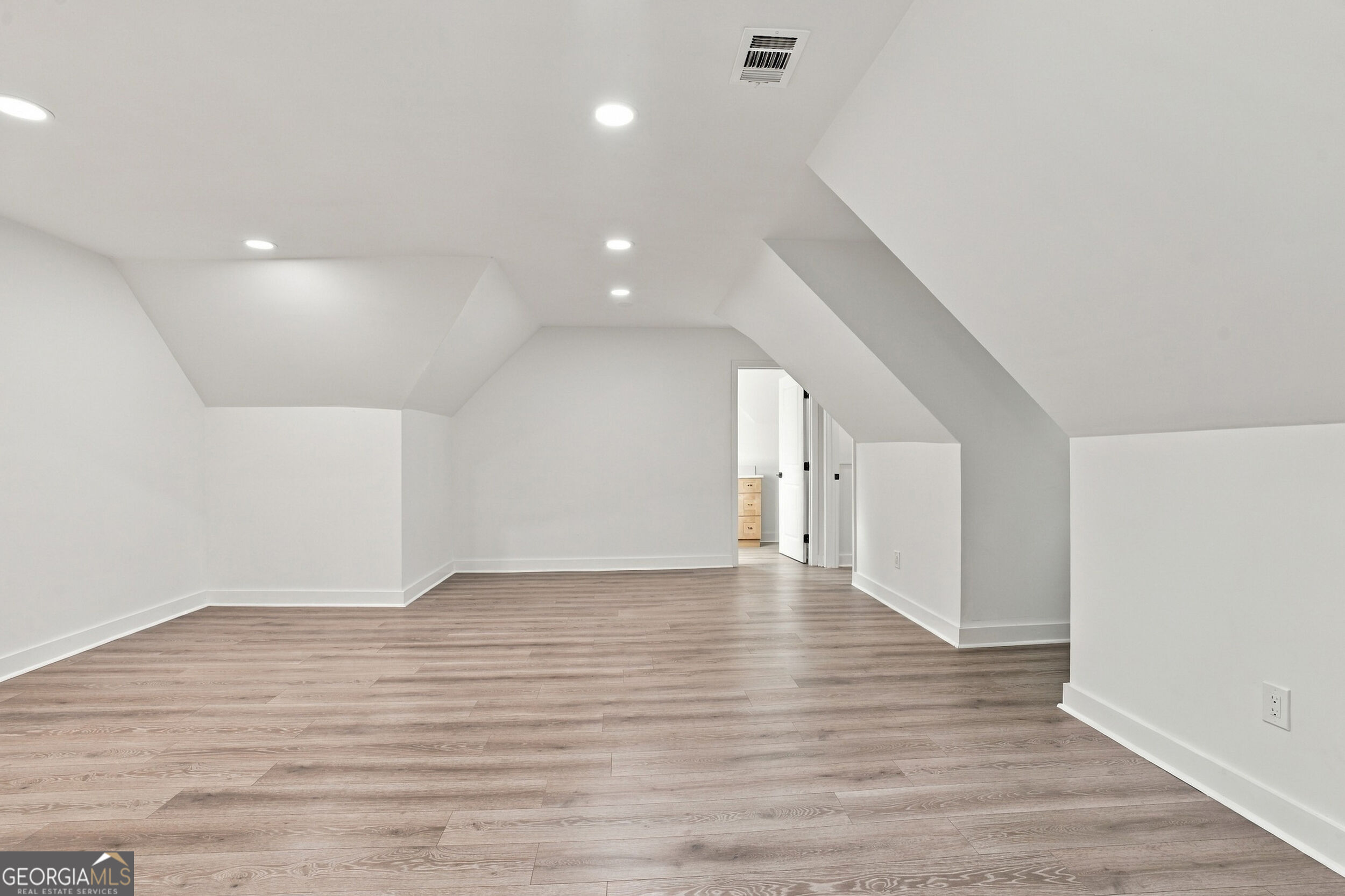 4508 Bankside Court Ne Property Photo 53