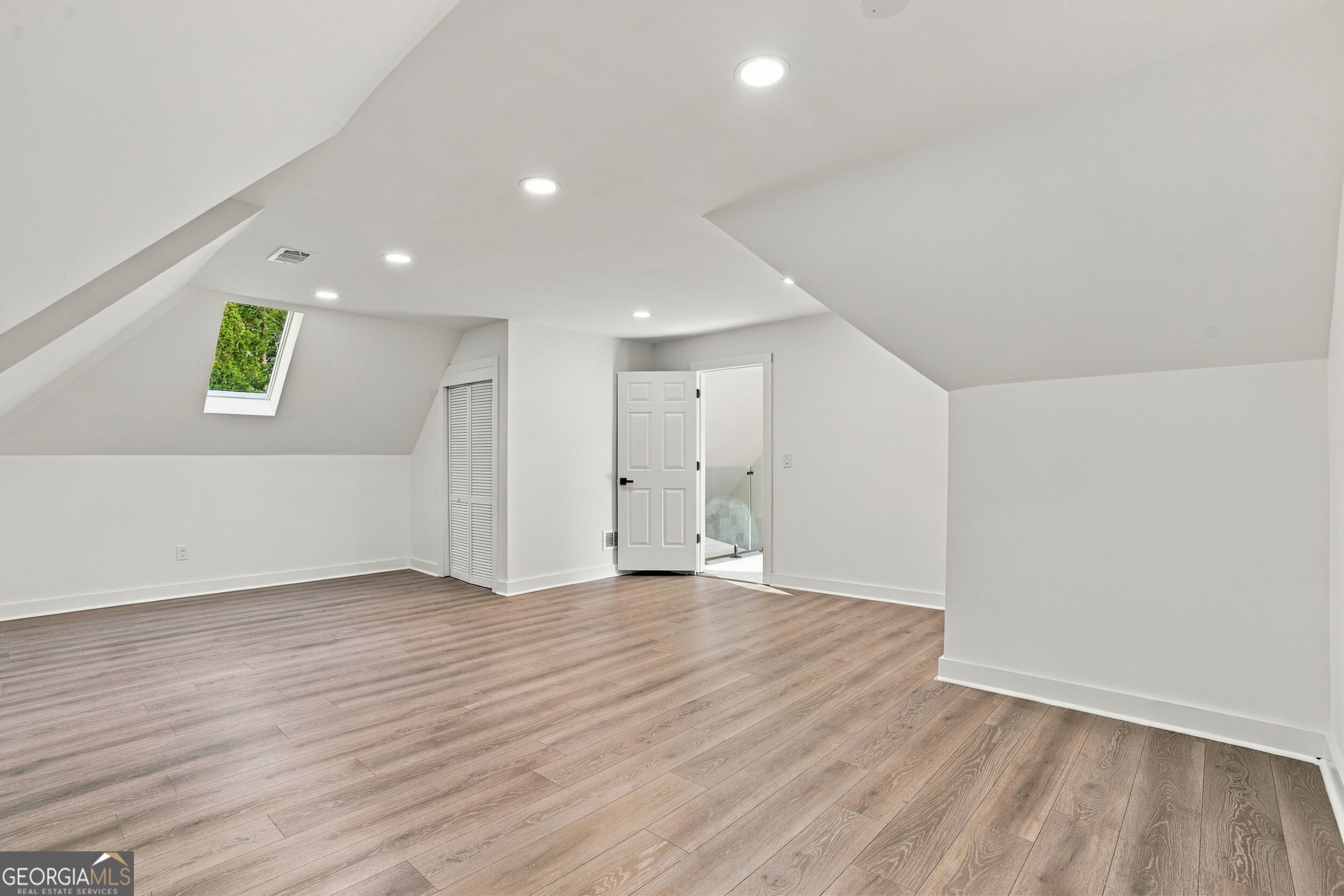 4508 Bankside Court Ne Property Photo 54