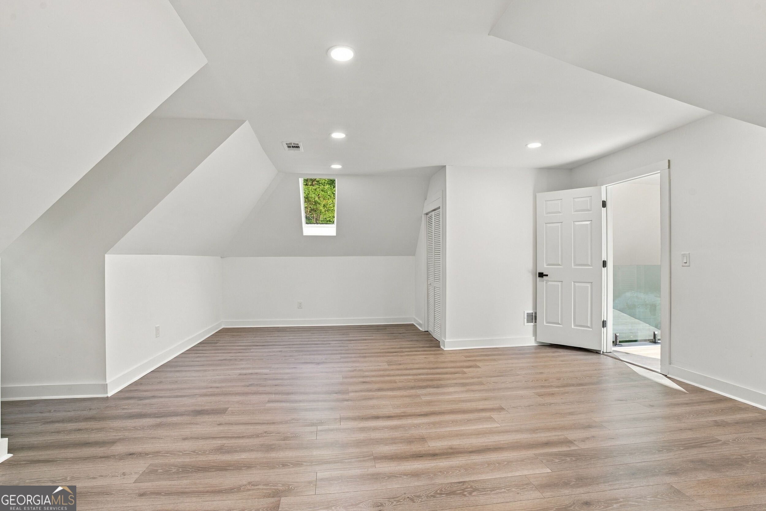 4508 Bankside Court Ne Property Photo 55