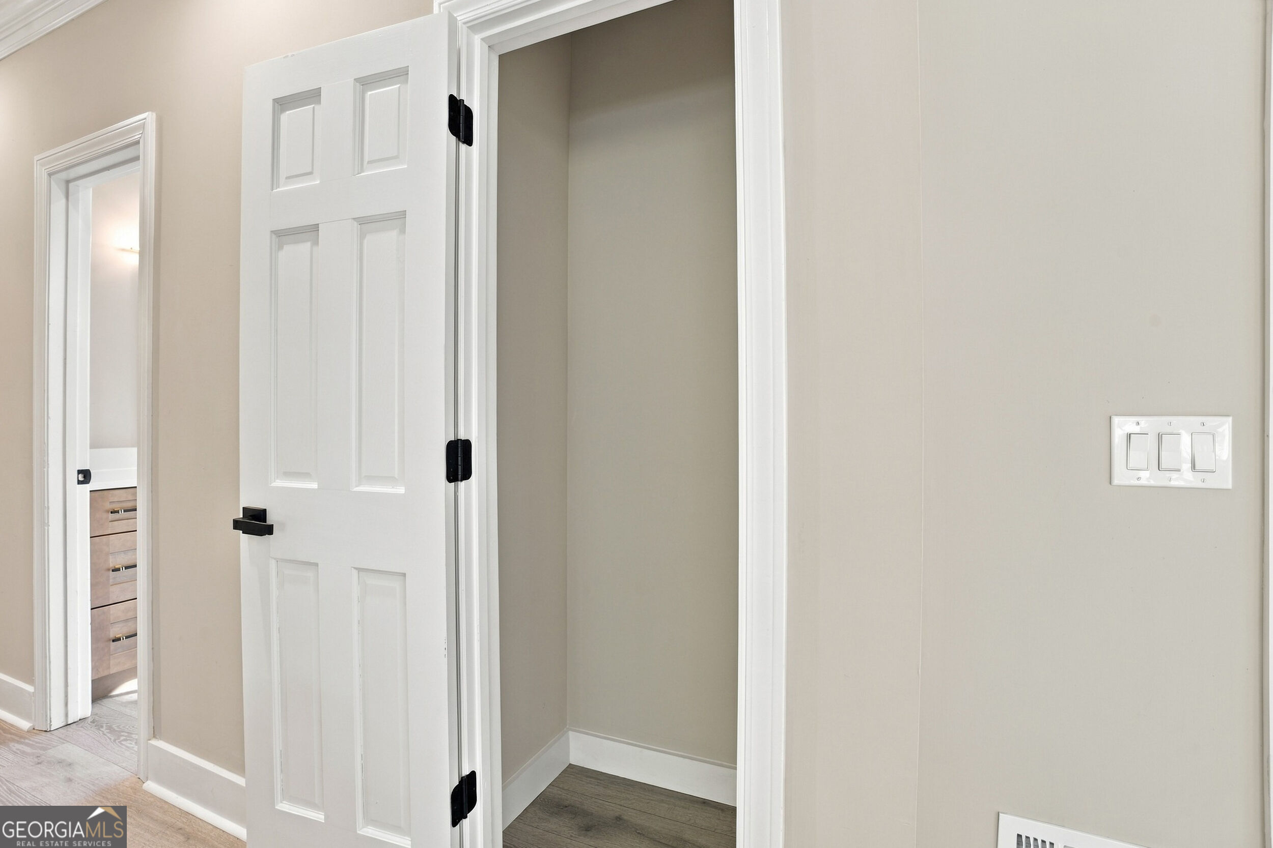 4508 Bankside Court Ne Property Photo 58