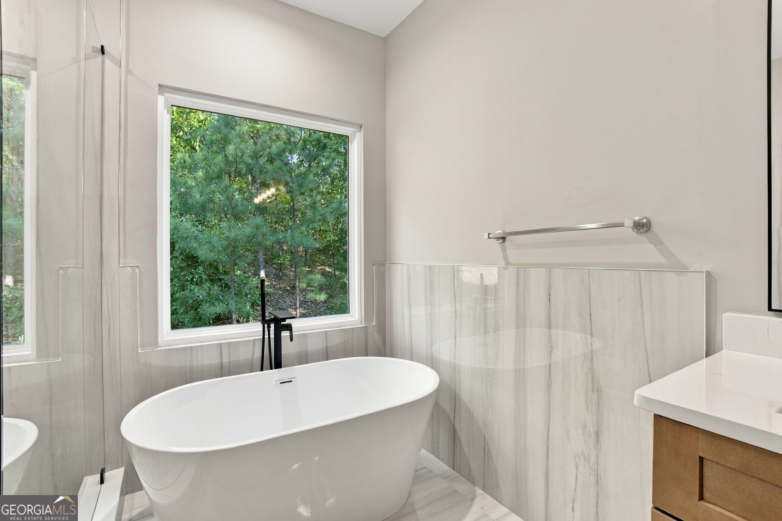 4508 Bankside Court Ne Property Photo 64