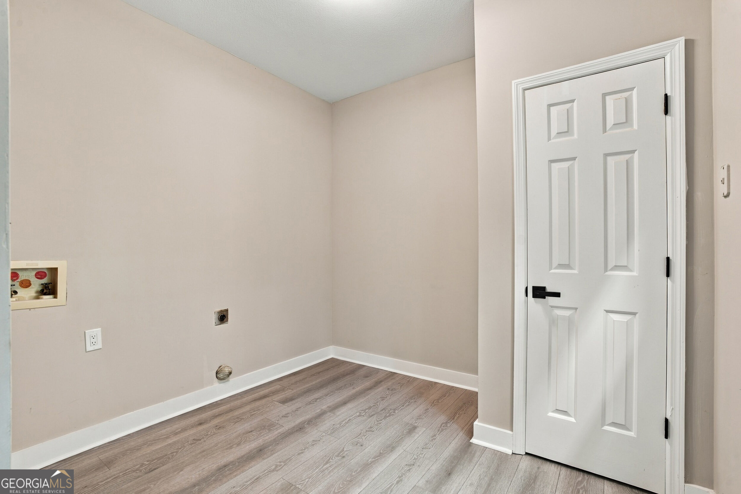 4508 Bankside Court Ne Property Photo 80