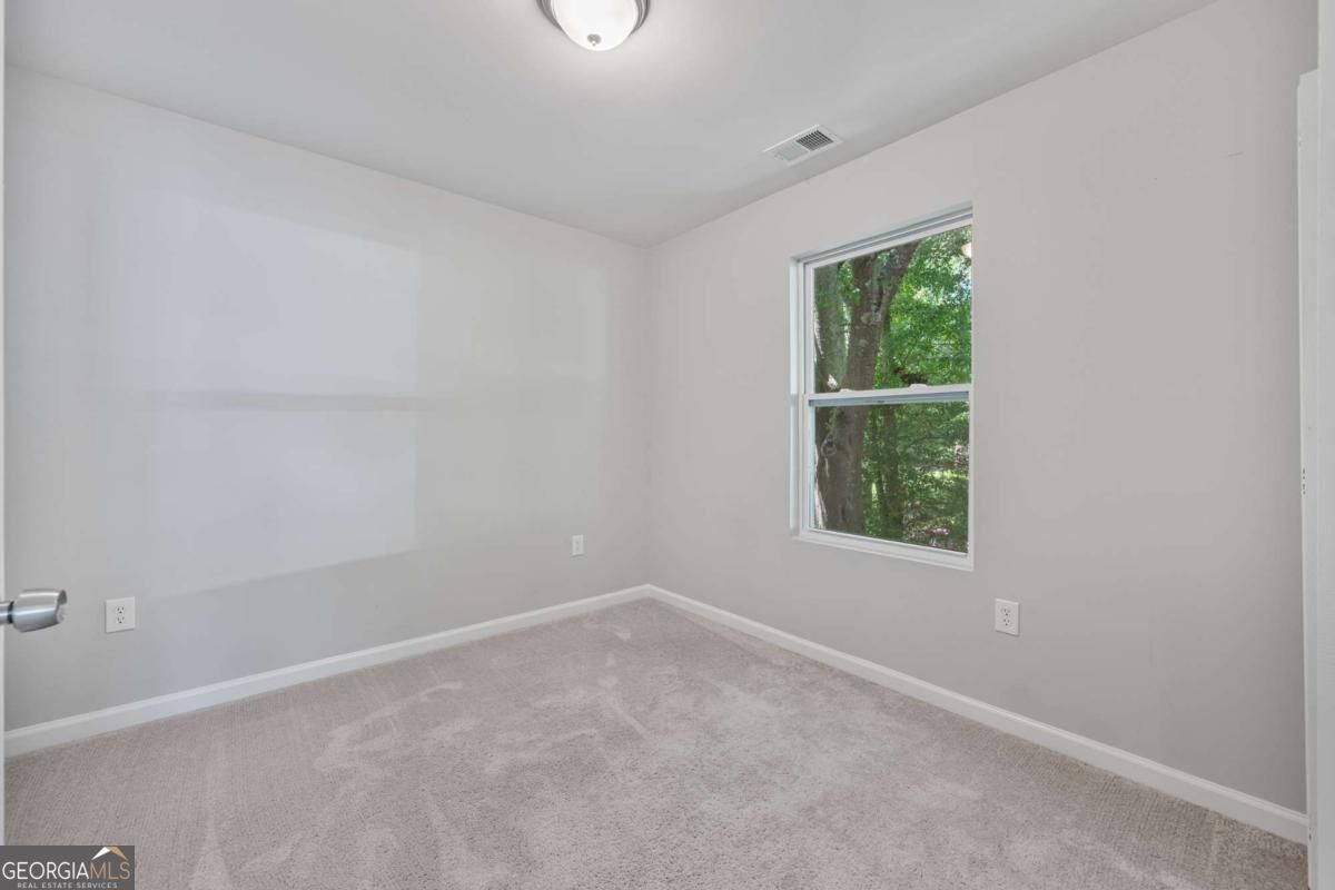 135 Tyrus Lane Property Photo 24