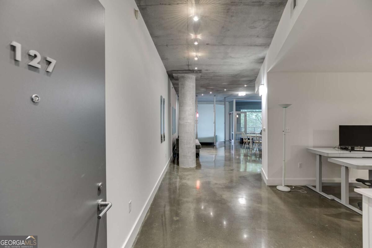 845 Spring Street Nw # 127 Property Photo 1