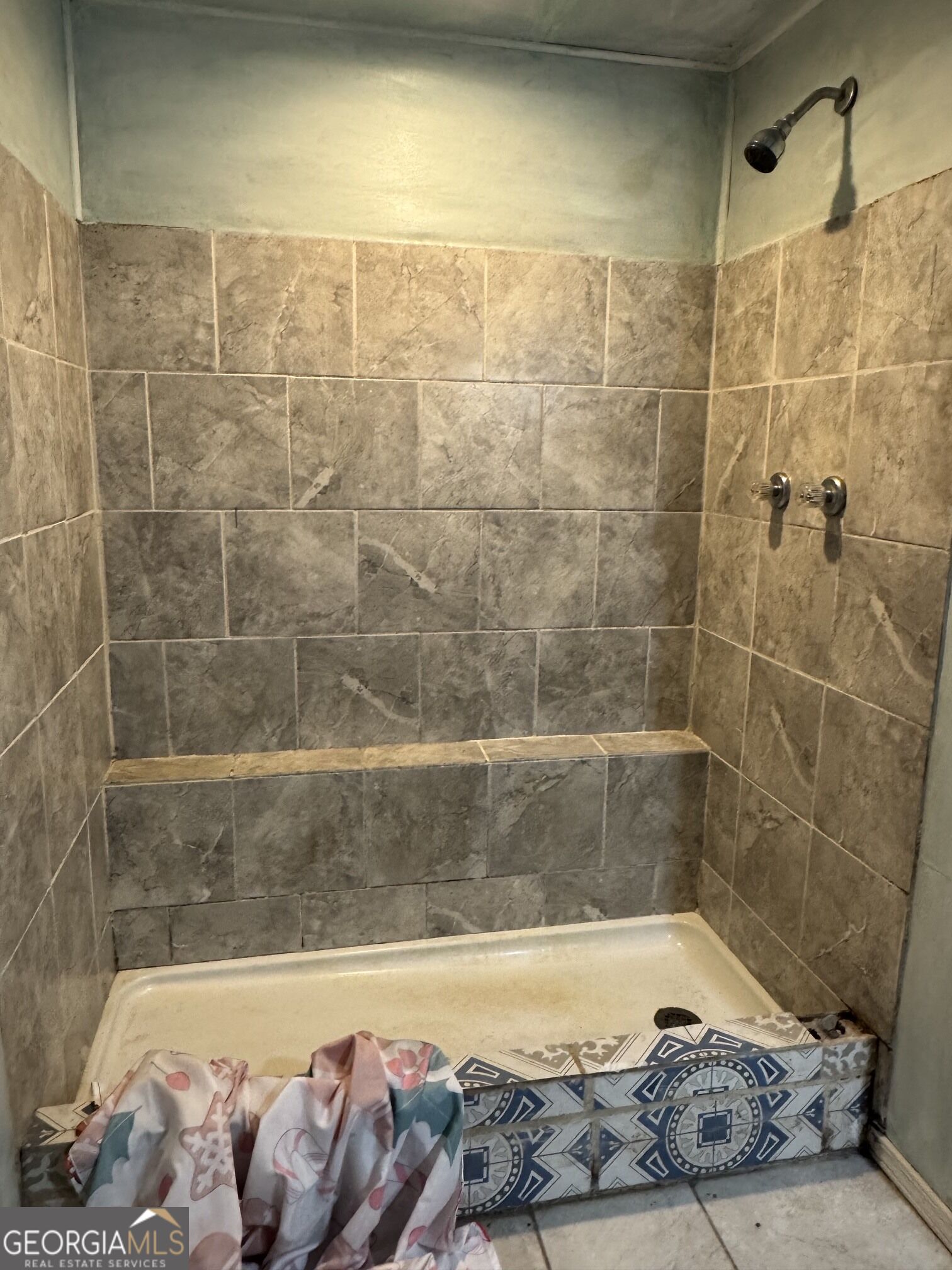6186 Holiday Boulevard Property Photo 4