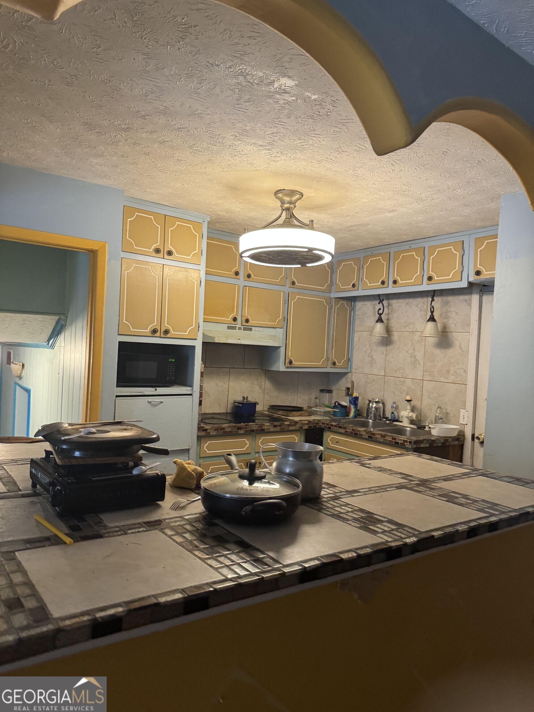 6186 Holiday Boulevard Property Photo 6