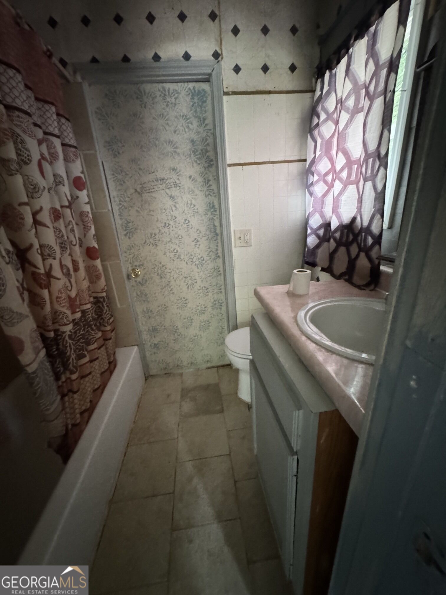 6186 Holiday Boulevard Property Photo 7