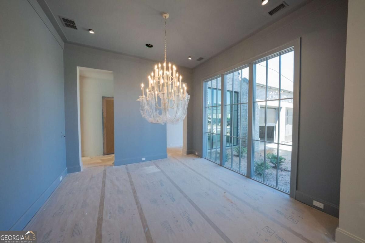 110 Reed Way Property Photo 8