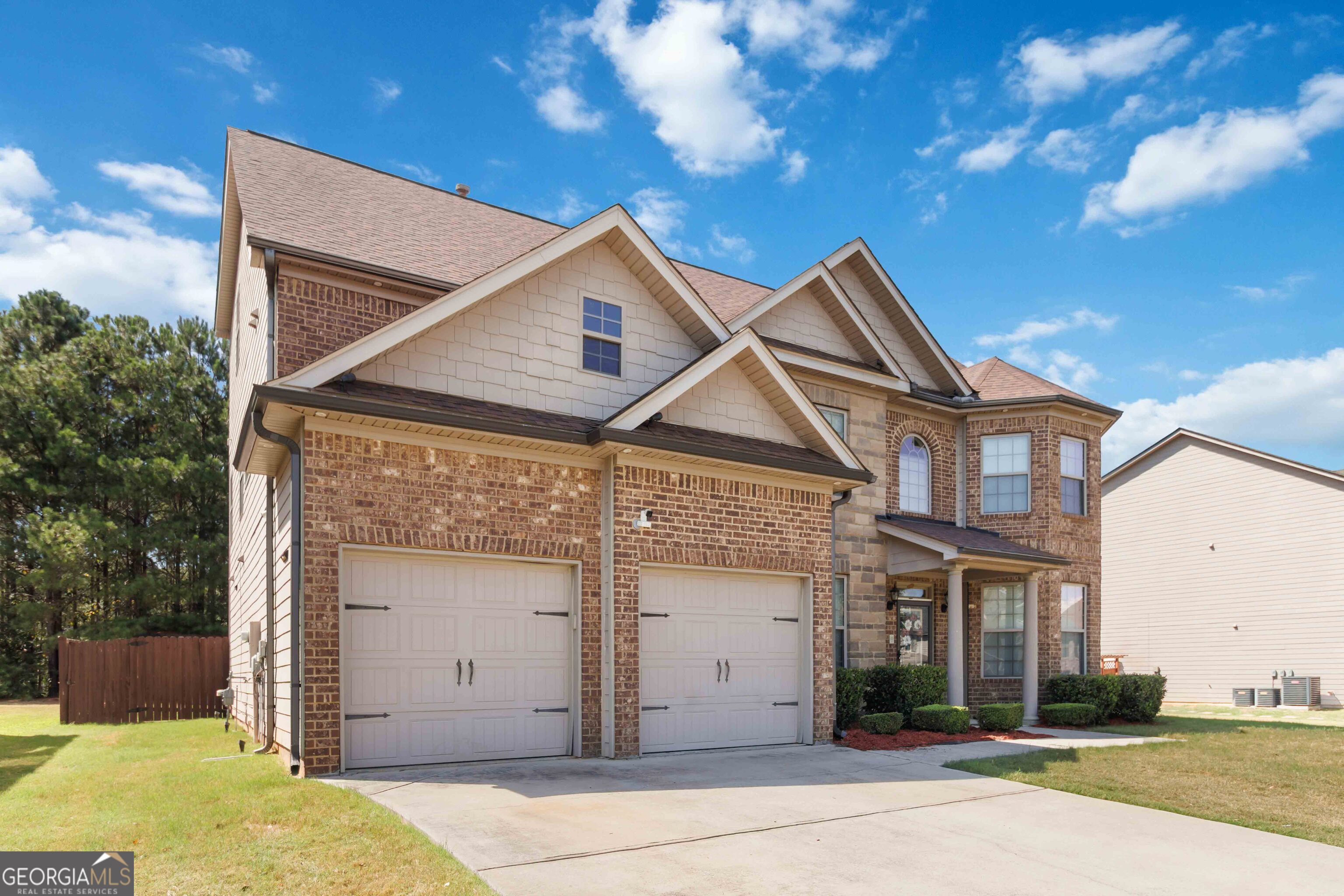 4087 Dinmont Chase Property Photo 3