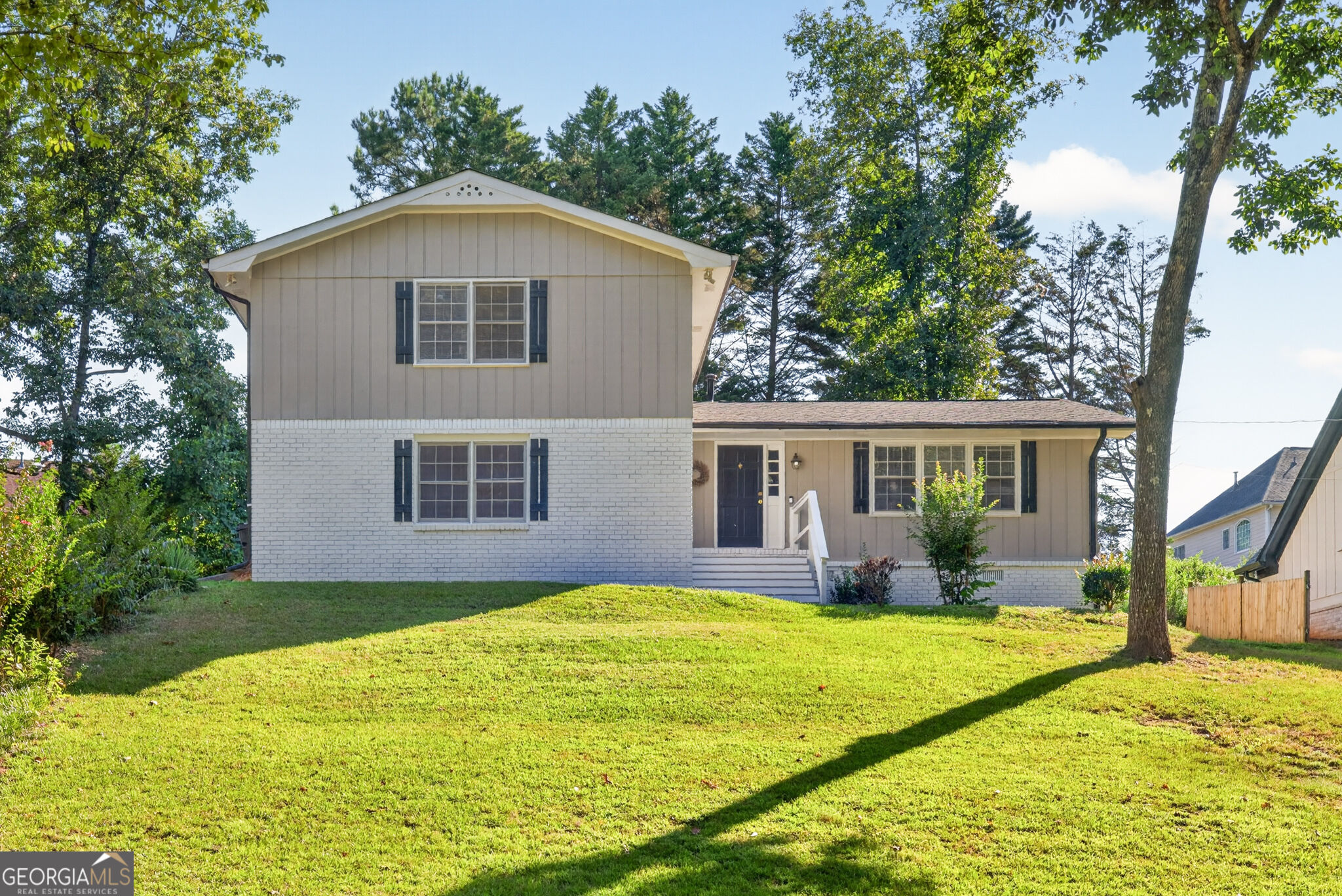 3717 Leisure Court Property Photo 1
