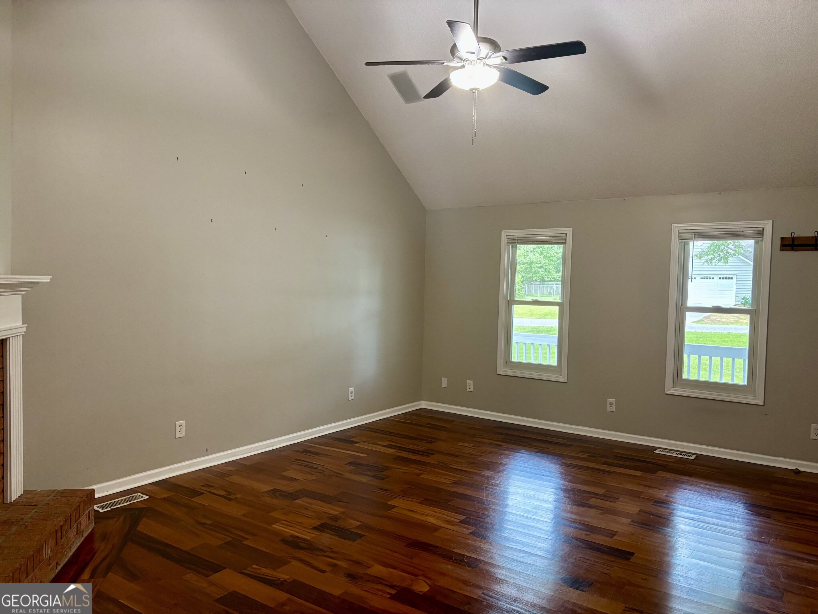 401 Windsor Court Property Photo 5