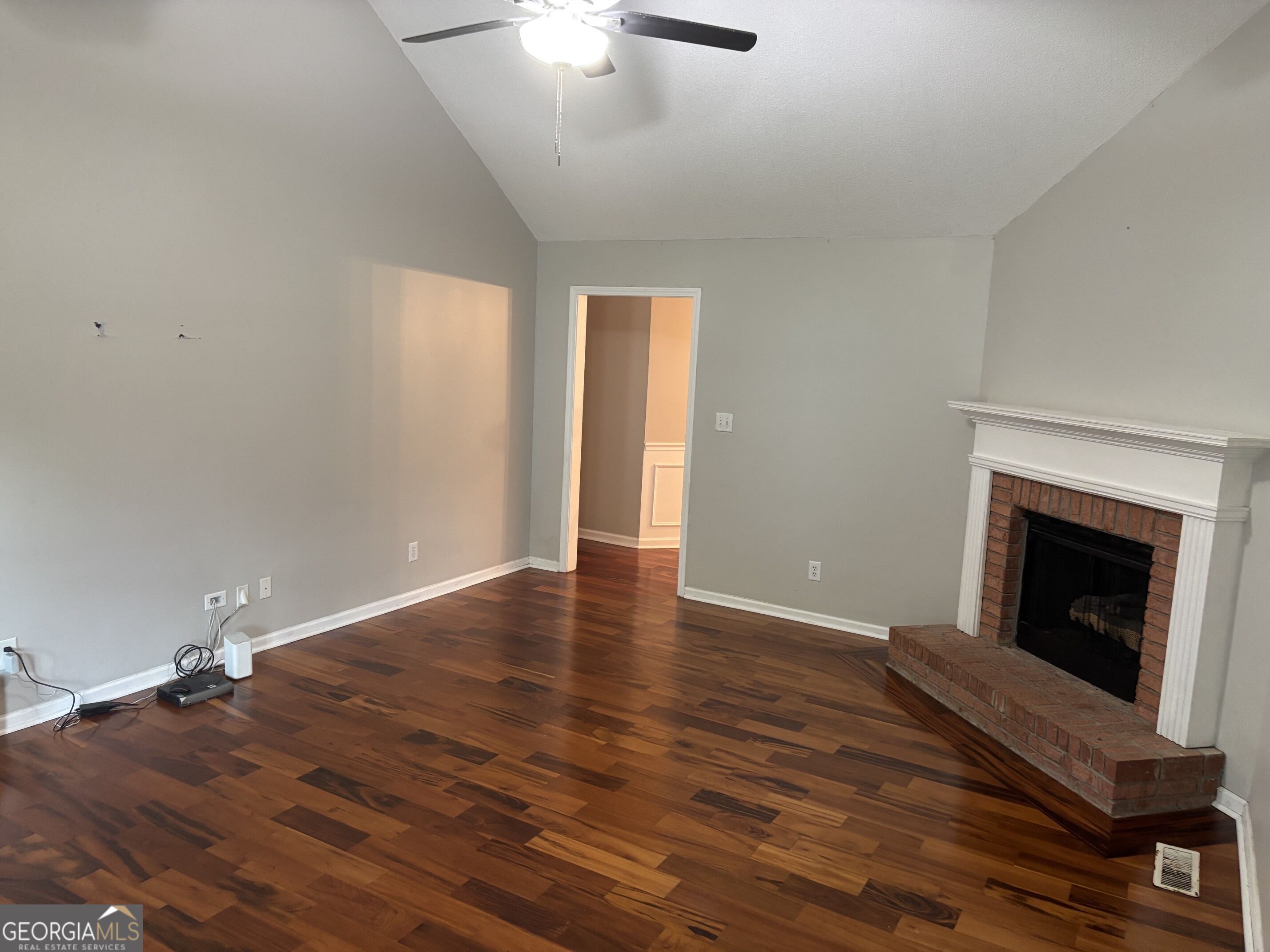 401 Windsor Court Property Photo 6