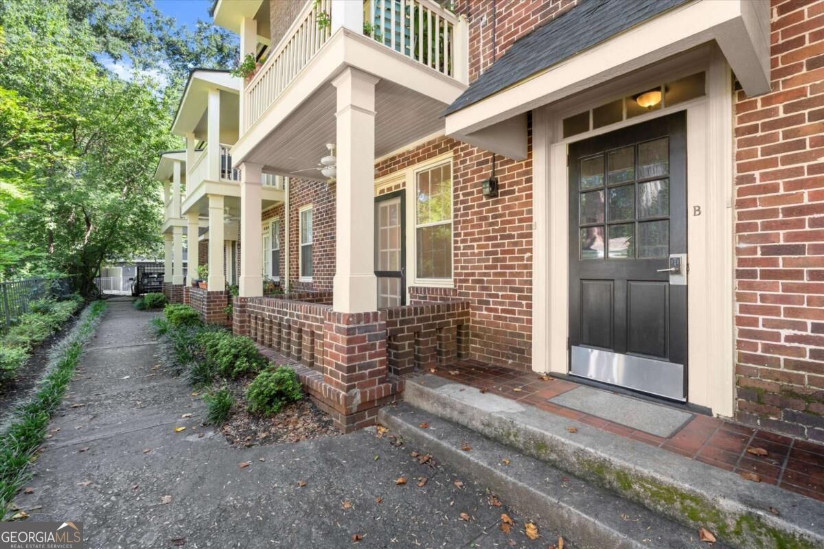 1048 Euclid Avenue Ne # B2 Property Photo 1