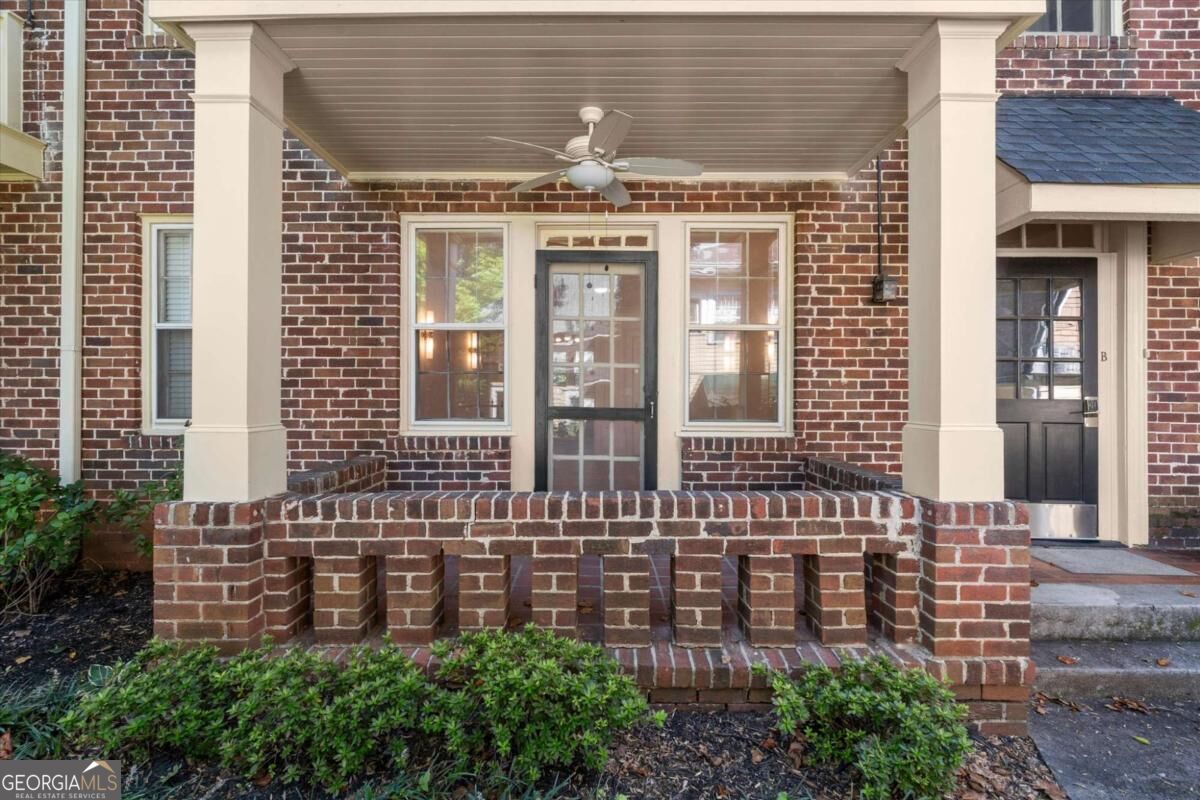 1048 Euclid Avenue Ne # B2 Property Photo 2