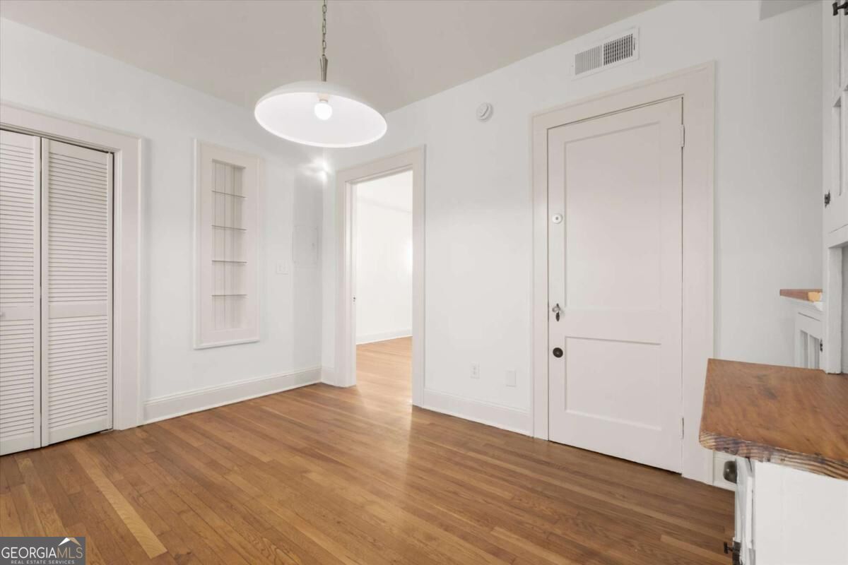 1048 Euclid Avenue Ne # B2 Property Photo 12