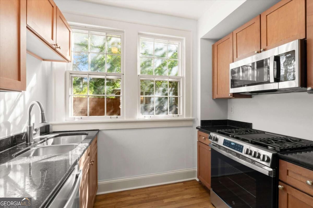1048 Euclid Avenue Ne # B2 Property Photo 16