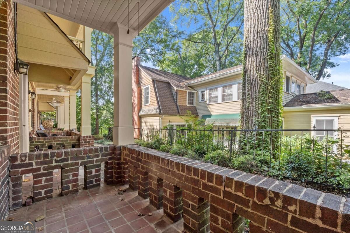 1048 Euclid Avenue Ne # B2 Property Photo 20