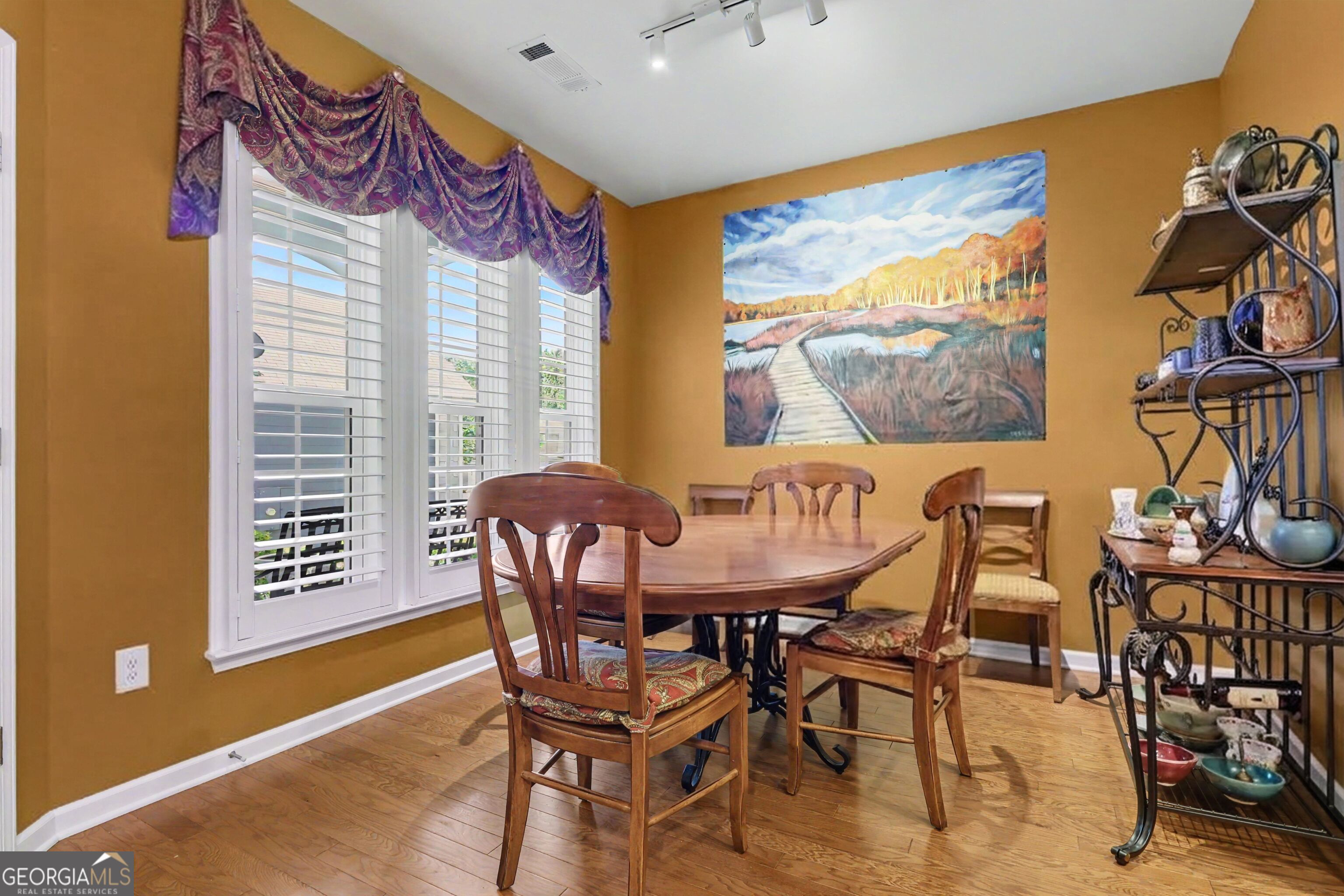 6667 Fawn Meadow Lane Property Photo 7