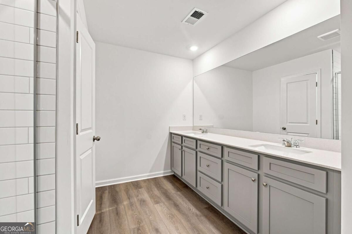 877 Rainwater Trace Property Photo 24