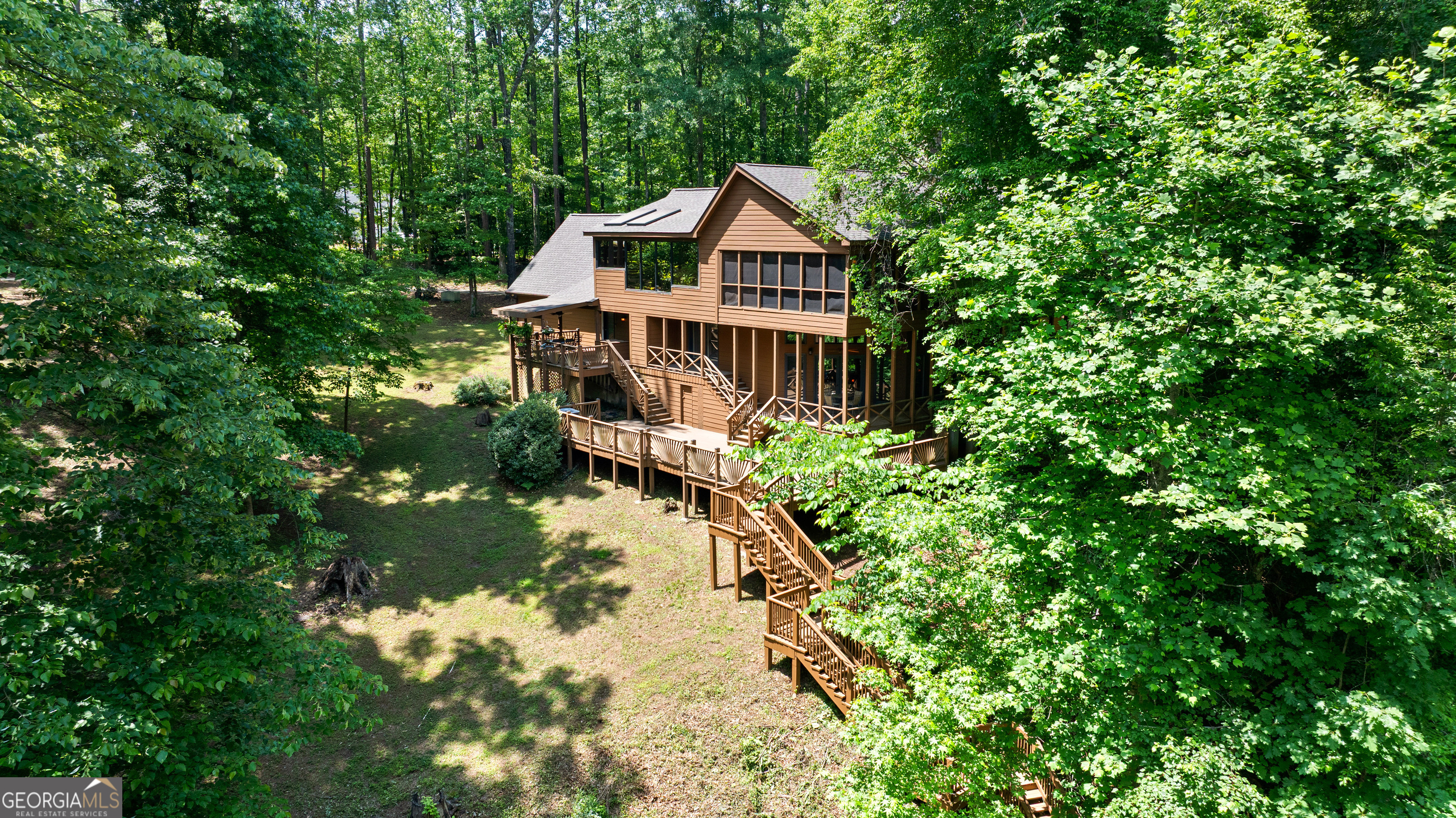 15 Red Bud Trail Property Photo 2