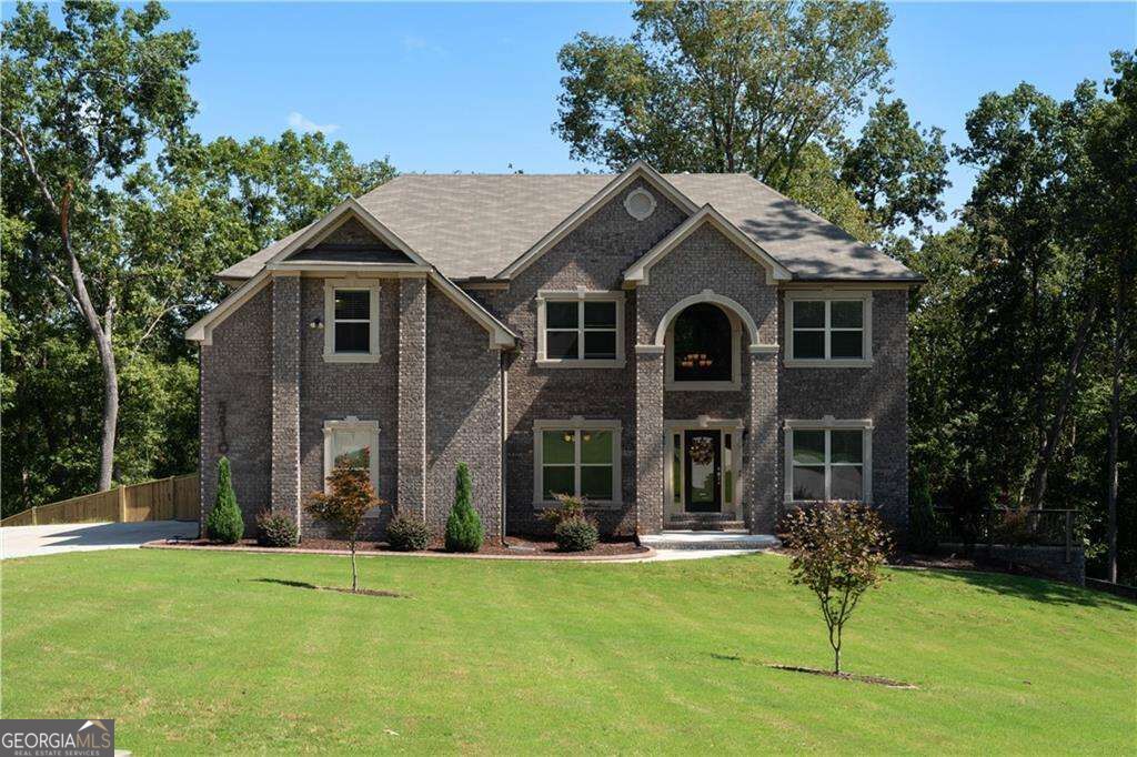 5810 Langdale Property Photo 8