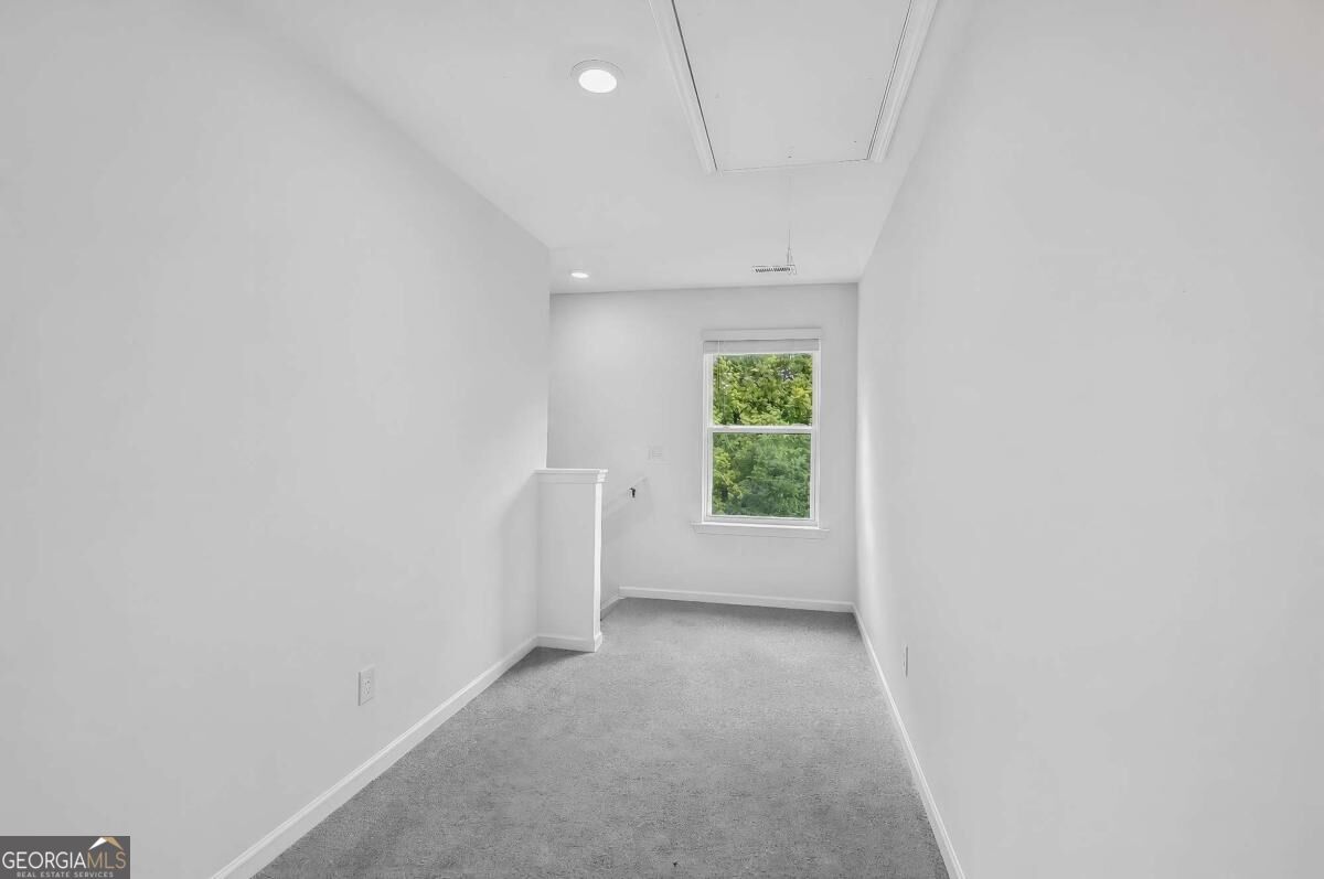 73 Sea Grove Drive Property Photo 4