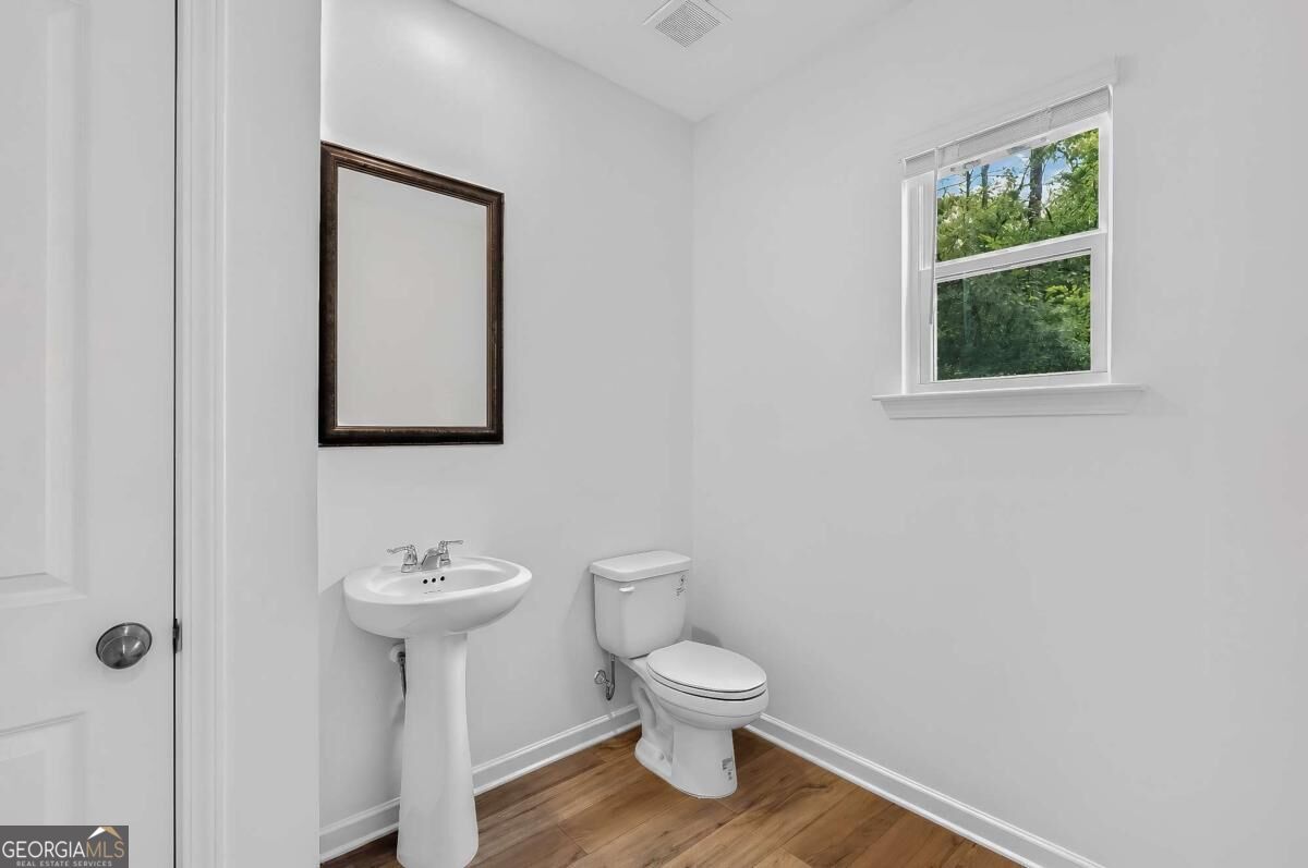 73 Sea Grove Drive Property Photo 5