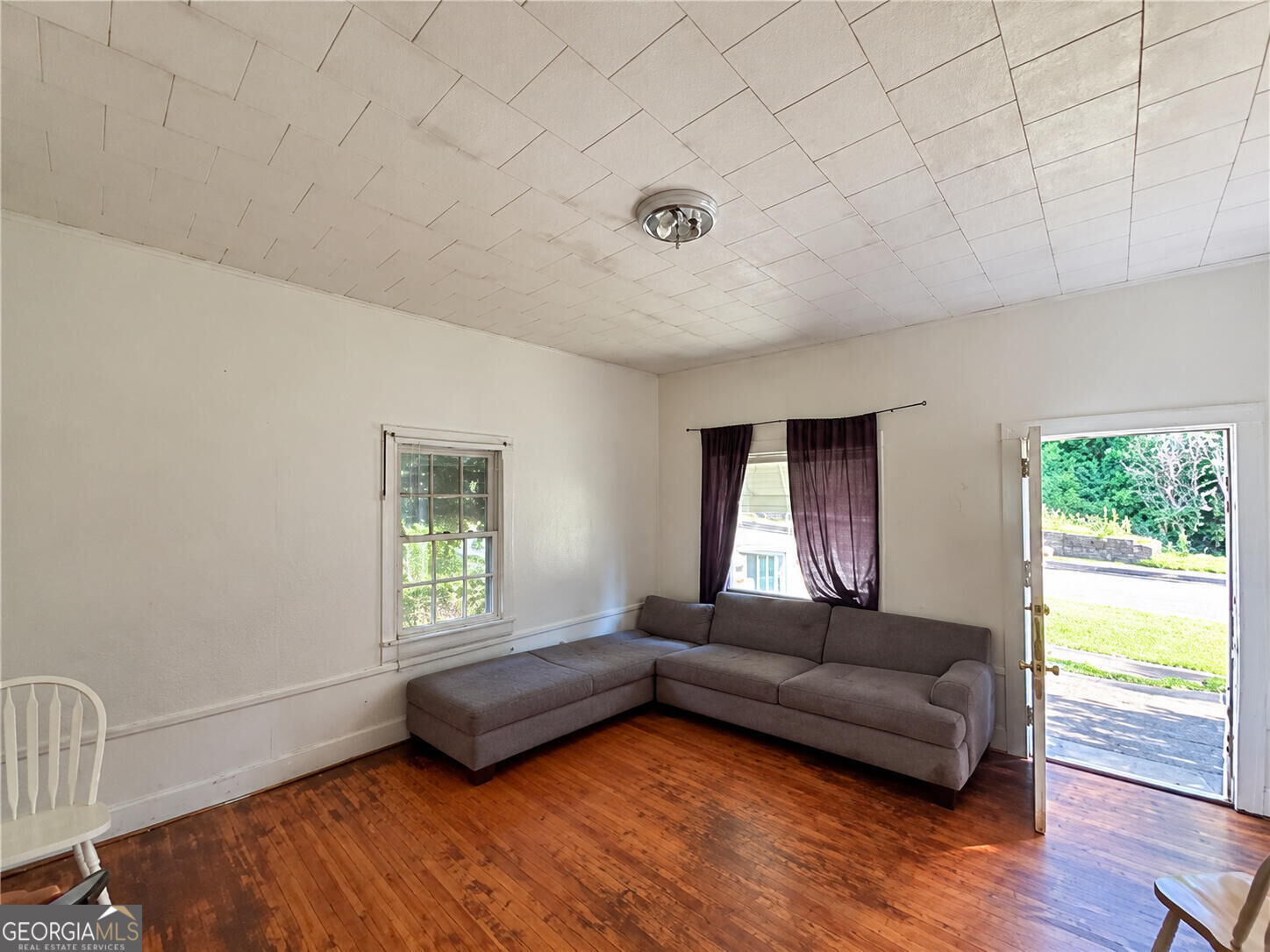 160 Jarvis Street Property Photo 2