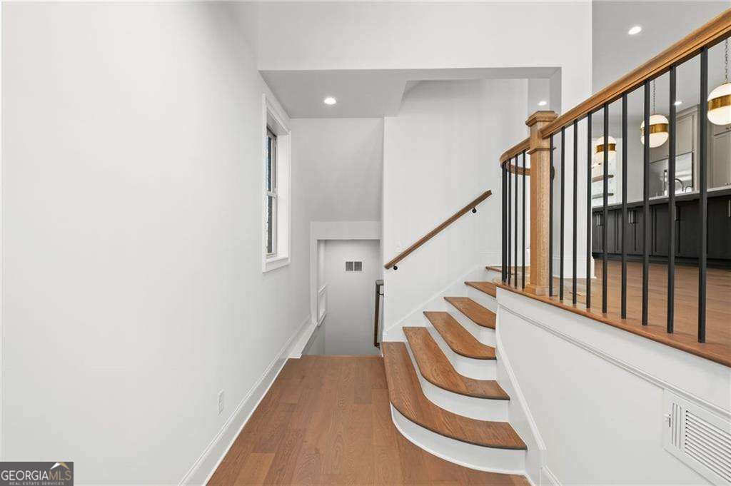 3445 Commander Cove View Property Photo 11