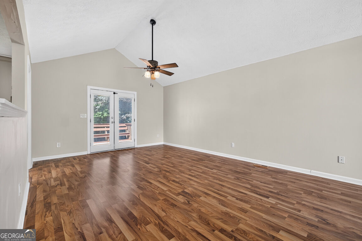 398 Dacula Road Property Photo 9