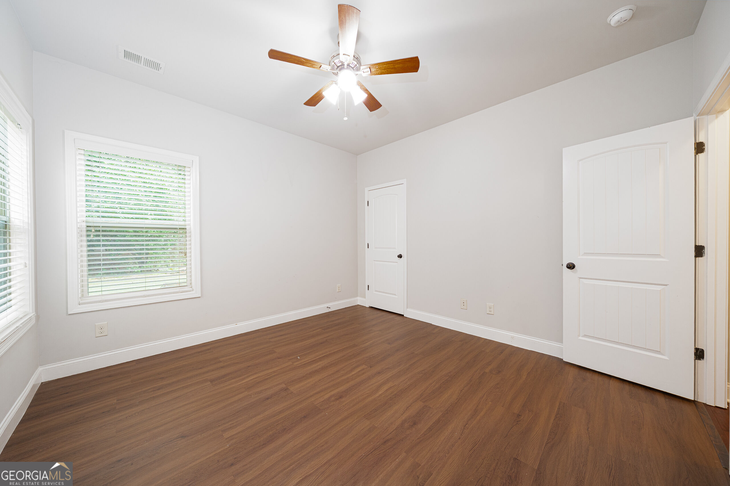 5543 Leaf Ridge Lane Property Photo 7