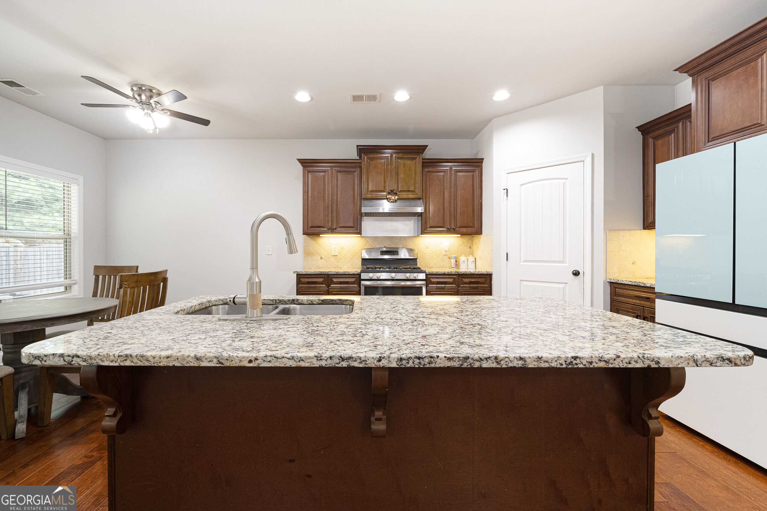 5543 Leaf Ridge Lane Property Photo 15