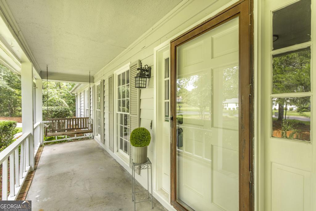 6806 Bay Point Drive Property Photo 7