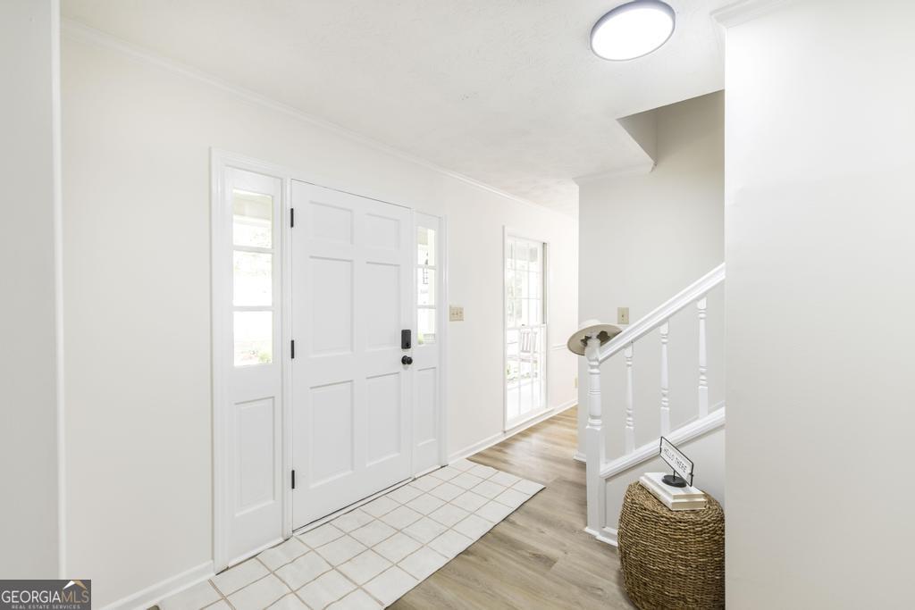 6806 Bay Point Drive Property Photo 8