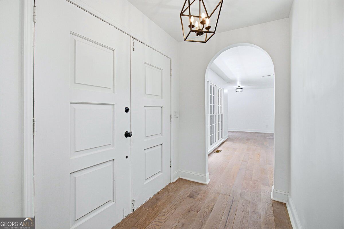 1180 Kay Terrace Se Property Photo 3