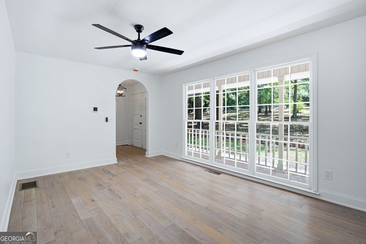 1180 Kay Terrace Se Property Photo 4