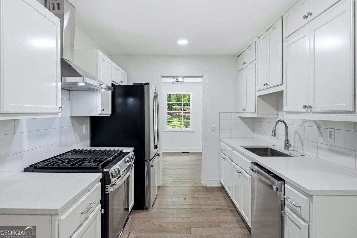 1180 Kay Terrace Se Property Photo 6