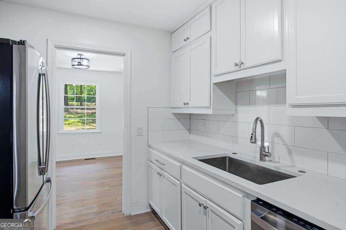 1180 Kay Terrace Se Property Photo 7