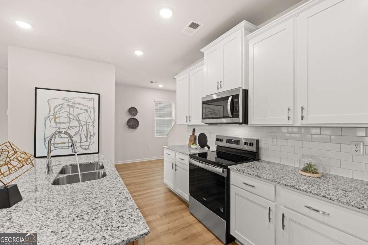 1282 Riverstone Road Property Photo 3