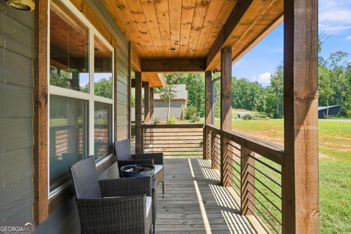 450 Jakes Landing Way Property Photo 4