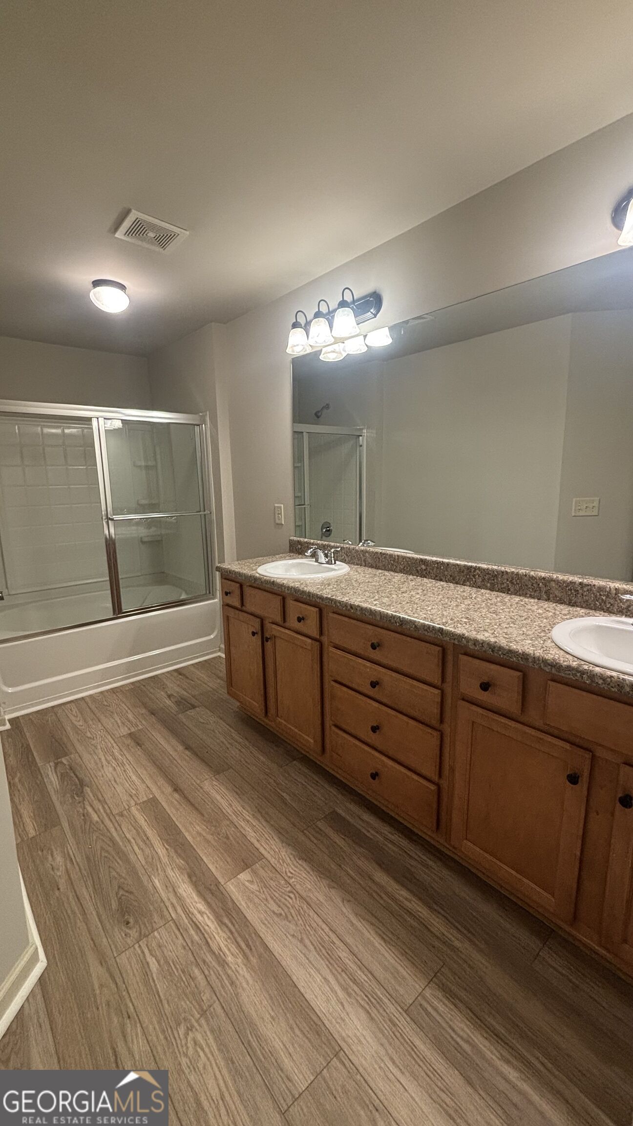 323 Knelston Oak Drive Property Photo 10