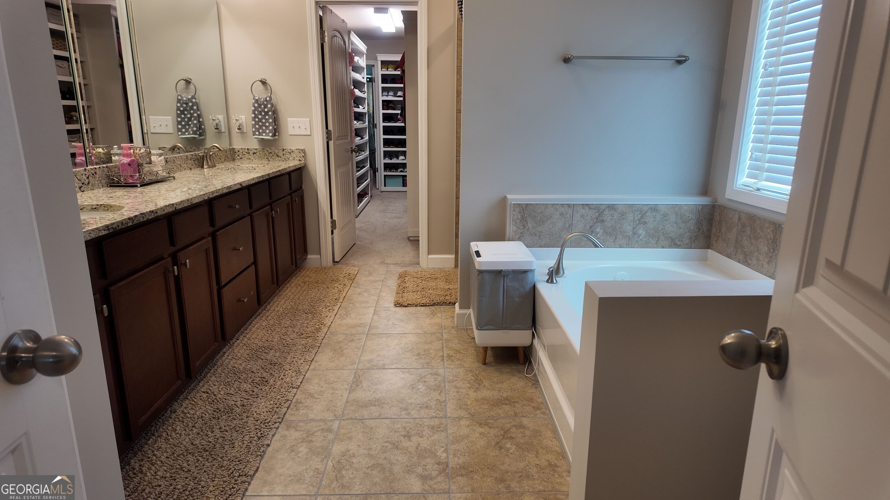 2445 Crimson Downs Drive Property Photo 37