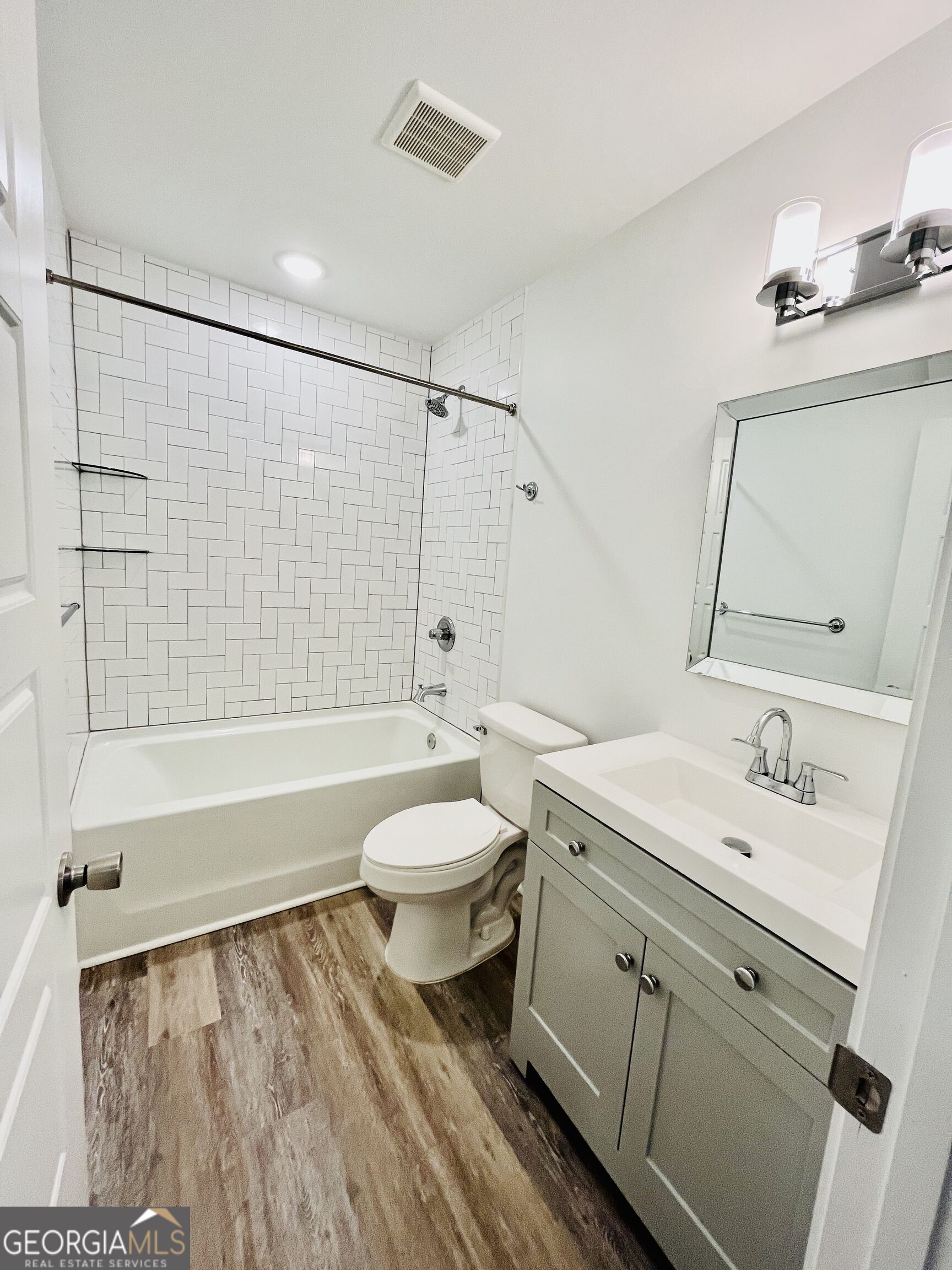3329 Burke Drive Property Photo 10