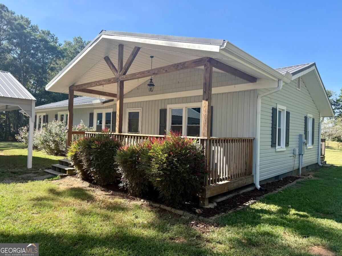 1345 Farmers High Road Property Photo 1