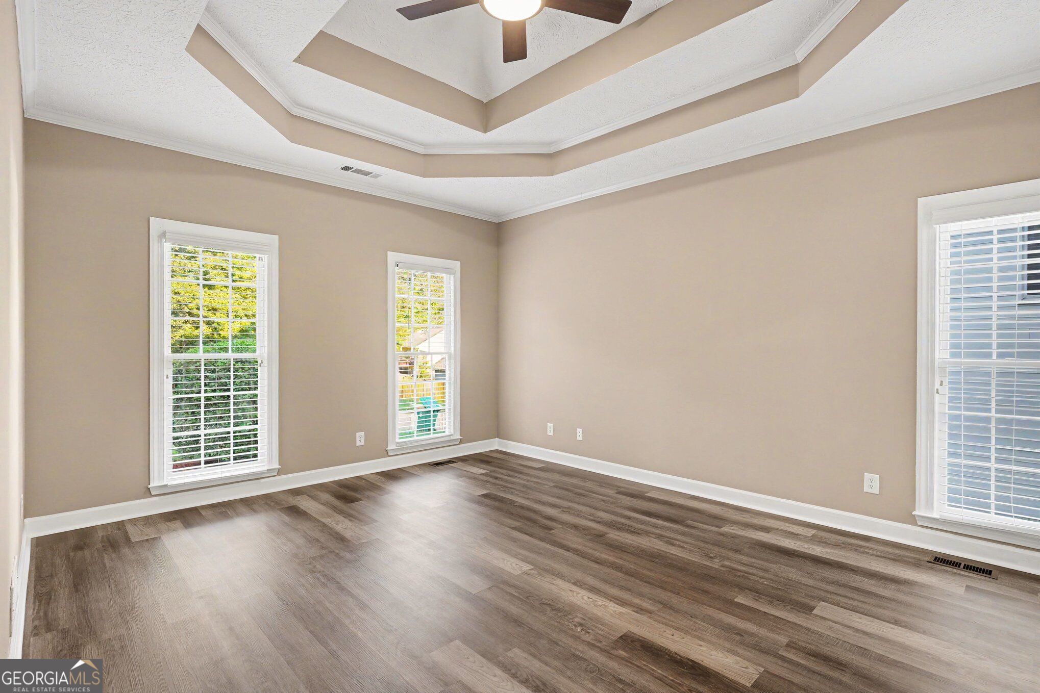 3238 Palm Tree Drive Property Photo 7