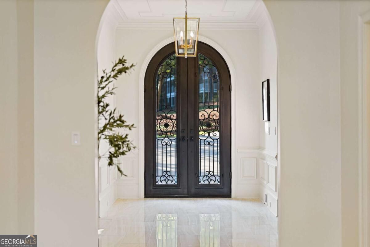 303 Jupiter Hills Drive Property Photo 8
