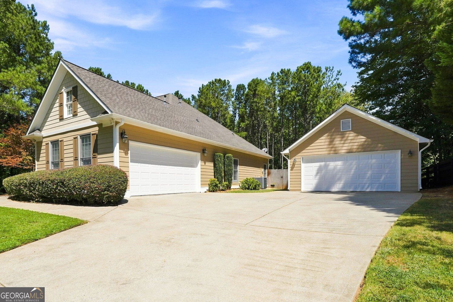 128 Copper Hills Drive Property Photo 5